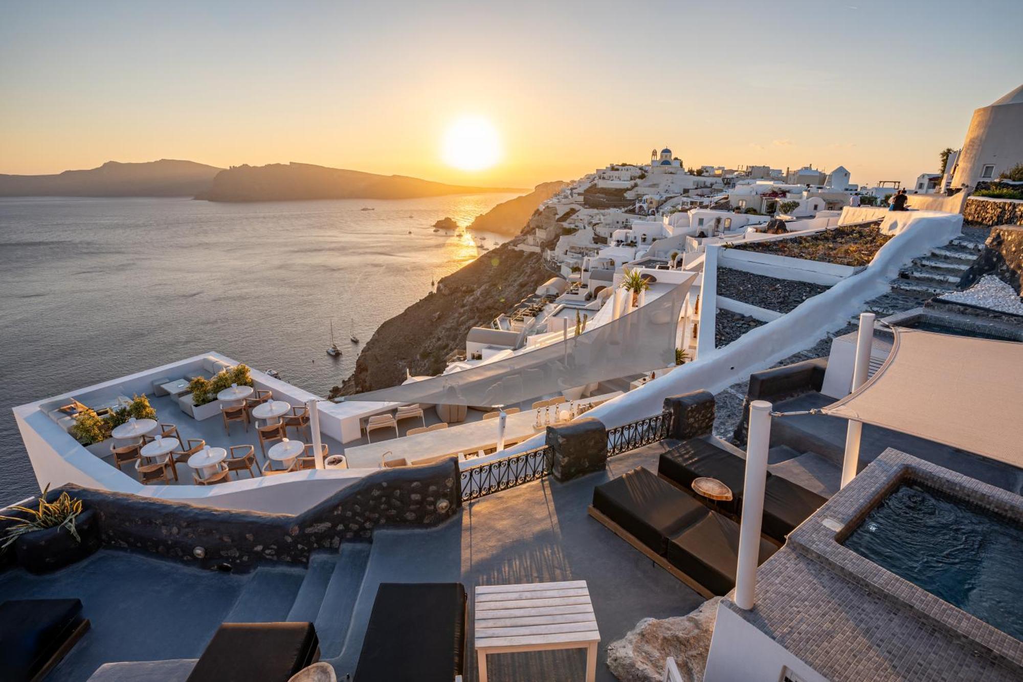 Enalion Suites Oia  Exterior foto