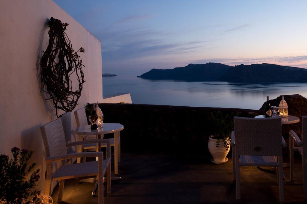 Enalion Suites Oia  Habitación foto
